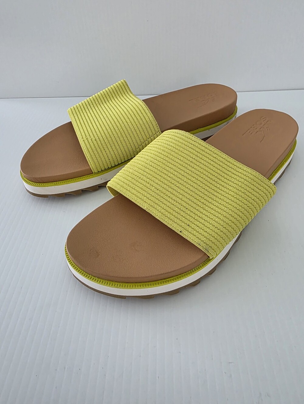 Sorell Slides Lime Green Womans Size 12 Slipon Sandals